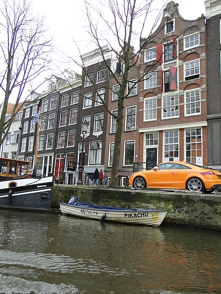 File:Amsterdam 10.04.2012 - panoramio (25).jpg