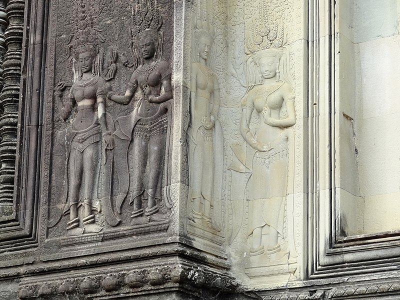 File:Angkor Wat Devata 03.jpg