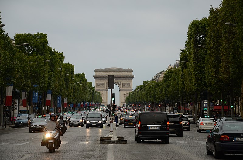 File:Arc de Triomphe de l'Étoile 2014.JPG