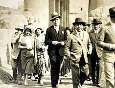 Arturo Uslar Pietri en Egipto, 1931.jpg