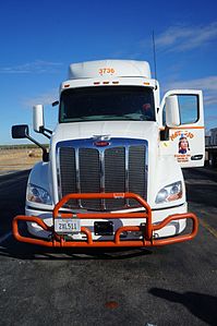 Truck Peterbilt at Flying J Travel Californie USA