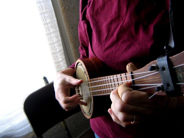 Image: Banjo ukulele (77710352)