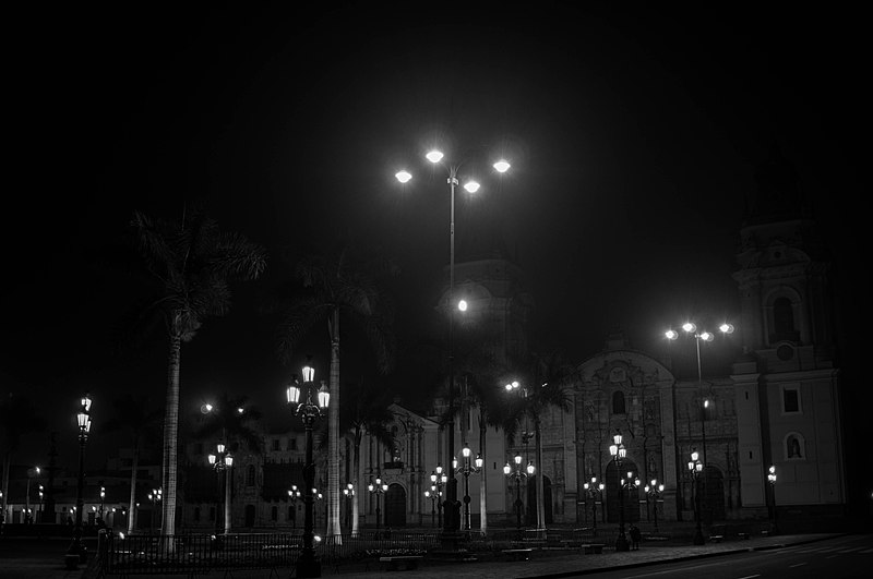 File:Basilica Catedral de Lima (2).jpg