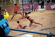 Deutsch: Beachhandball bei den Olympischen Jugendspielen 2018; Tag 5, 10. November 2018; Mädchen, Hauptrunde - Chinese Taipei (Taiwan)-Niederlande 1:2 English: Beach handball at the 2018 Summer Youth Olympics at 11 October 2018 – Girls Main Round – Chinese Taipei (Taiwan)-Netherlands 1:2