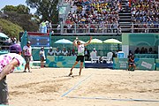 Deutsch: Beachvolleyball bei den Olympischen Jugendspielen 2018; Tag 11, 17. Oktober 2018; Jungen, Spiel um Platz 3 – Argentinien-Ungarn 2:0 (21–15/21–15) English: Beach volleyball at the 2018 Summer Youth Olympics at 17 October 2018 – Bronze Medal Match – Argentina-Hungary 2:0 (21–15/21–15)