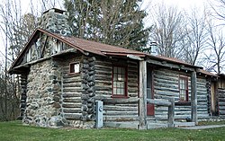 Ben Hunt Cabin Nov2011.jpg