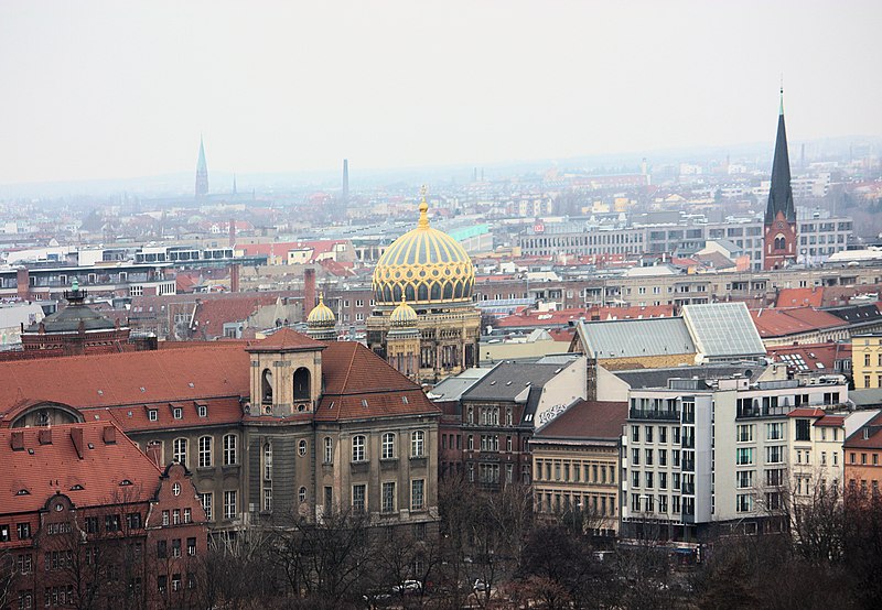 File:Berlin-Mitte, the New Synagogue, shot from the dome of the Berlin Cathedral.JPG