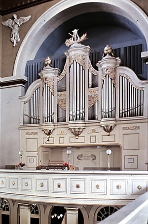 Bischofswerda Christuskirche Orgel.jpg