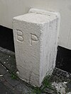 Hraniční kámen na Boundary Passage (severní konec na Montpelier Place), Brighton (IoE Code 480455) .jpg