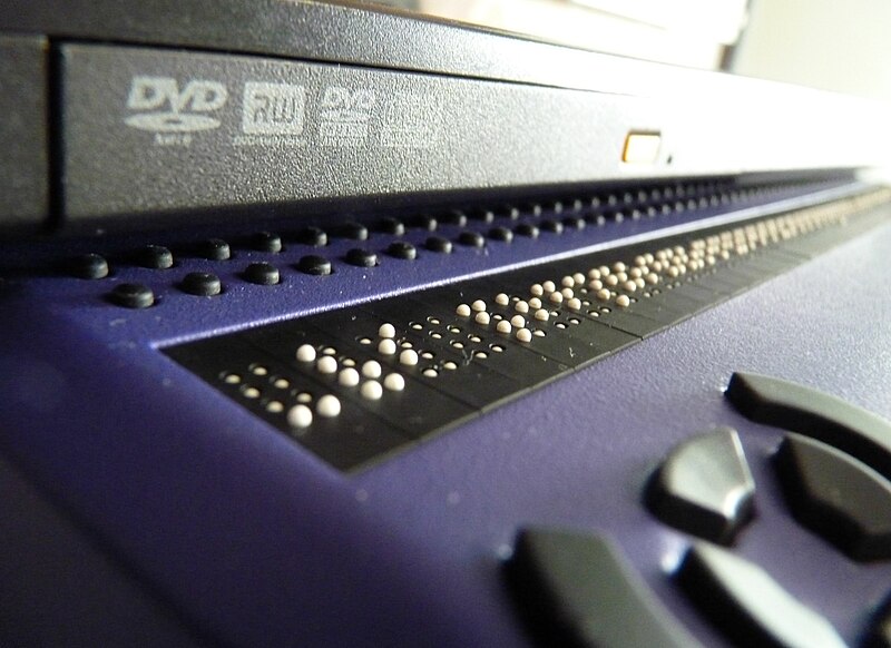 File:Brno, Universal Learning Design, Braille laptop 2 - detail (2).JPG