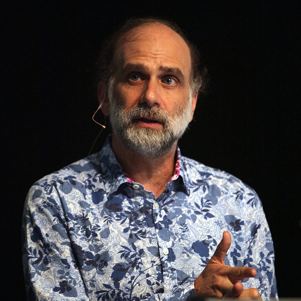 File:Bruce Schneier at CoPS2013-IMG 9178.jpg