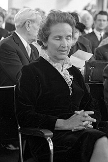 Marion Gräfin Dönhoff dum la festa disdono de la „Pacpremio de la germana librokomerco“ en Frankfurto la 17a de oktobro 1971