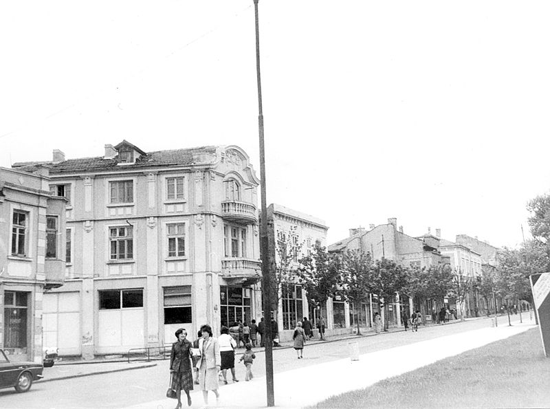 File:Burgas-in-1981-13.jpg