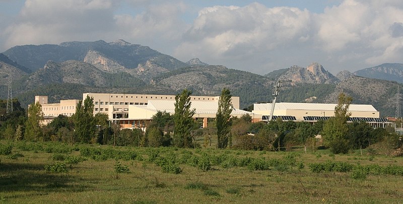 File:Campus Esport - panoramio (cropped).jpg