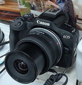 Canon EOS R10 с объективом RF-S 18-45mm F4.5-6.3 IS STM