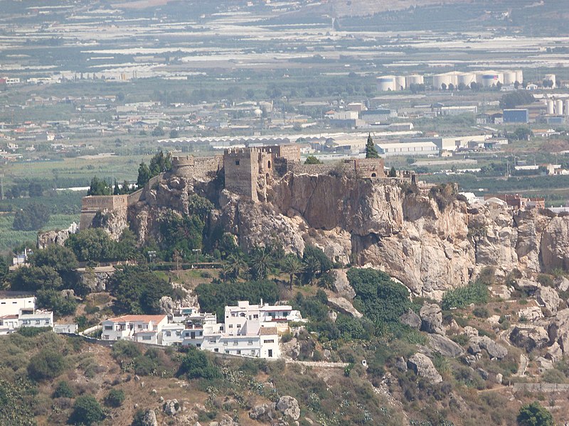 File:Castillo de Salobreña (Granada) (2).jpg