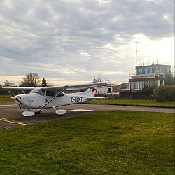 Cessna C172 Mosbach-Lohrbach Airfield.jpg