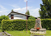 Čeština: Památník obětem 1. světové války ve vesnici Chaloupkách English: World War I memorial in Chaloupky village, Czech Republic