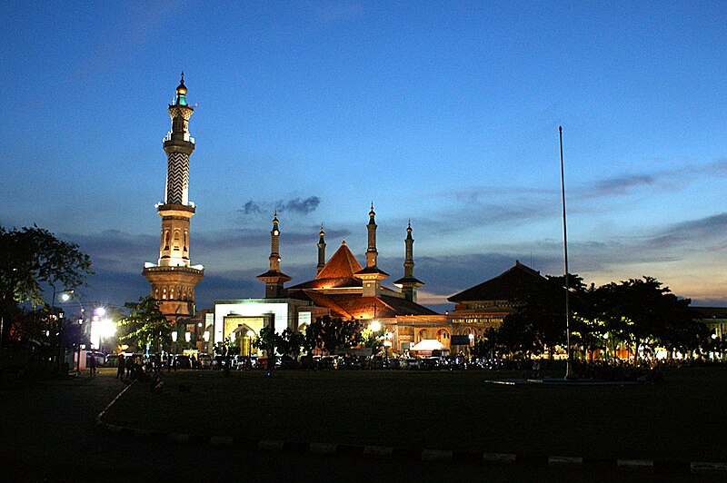 File:Cirebon Mosque.jpg