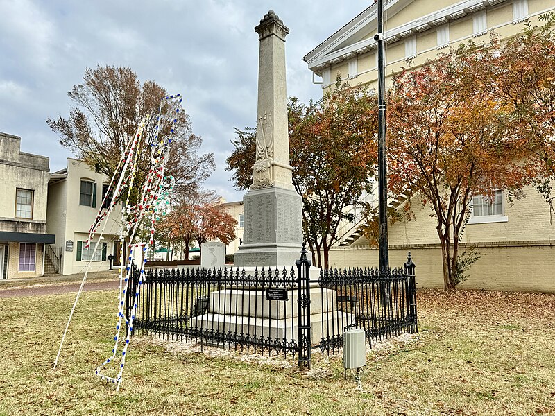 File:Confederate Memorial, Old Newberry County Courthouse, Main Street and Caldwell Street, Newberry, SC.jpg