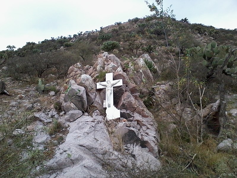 File:Cristo en el camino. - panoramio.jpg