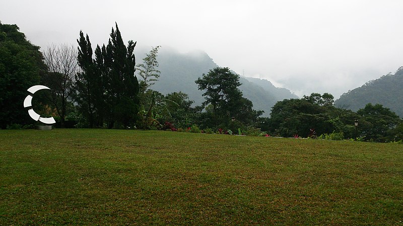 File:Croissant 月牙 - panoramio.jpg