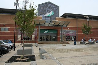 <span class="mw-page-title-main">Crystal Peaks</span> Shopping mall in Sheffield, England