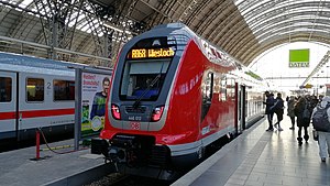 Main Hauptbahnhof Frankfurt: Lage, Geschichte, Architektur