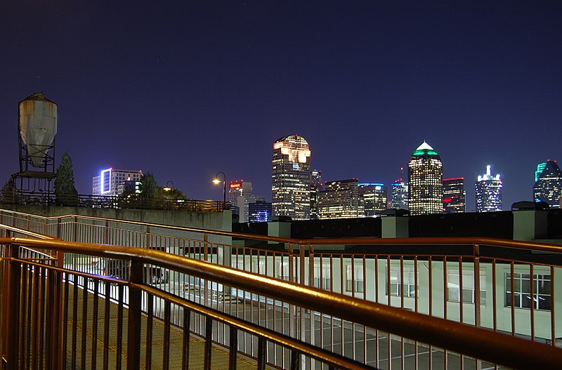 File:Dallas Skyline-01.jpg