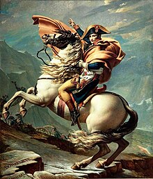 Napoléon trên lưng con bạch mã phi nước đại, ông chỉ huy tam quân tiếp tục vượt qua dãy.