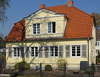 Dessauerstrasse 42 (Berlin-Lankwitz) .jpg