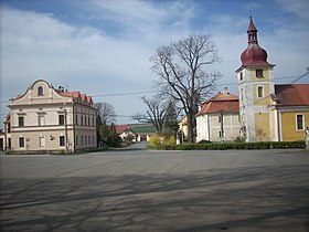 Dolní Lukavice-Náves.jpg