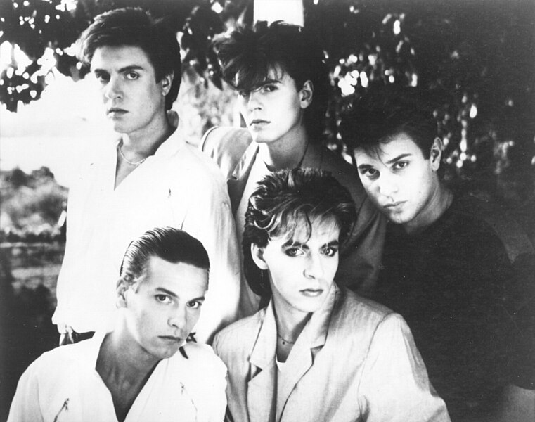 File:Duran Duran Seven and the Ragged Tiger (1983 Capitol publicity photo) 02.jpg