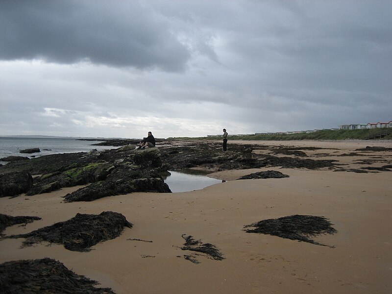 File:Embo beach - panoramio.jpg