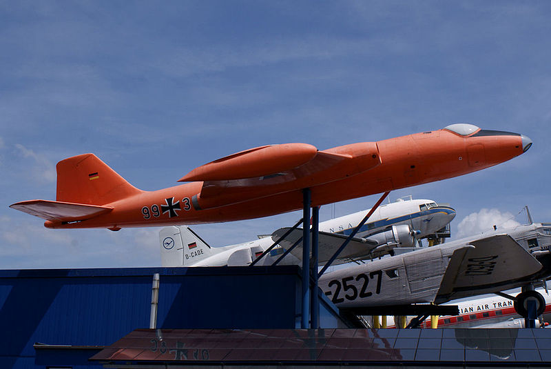 File:English Electric Canberra B.2 99+36 RSide SATM 05June2013 (14414255177).jpg