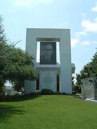 <span class="mw-page-title-main">Eugenio Garza Sada</span> Mexican philanthropist and industrialist