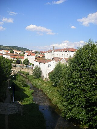 <span class="mw-page-title-main">Langogne</span> Commune in Occitania, France