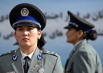 Oficial de la policia nacional afganesa