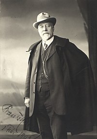 Frants Henningsen in February 1908, as photographed by Peter Elfelt.