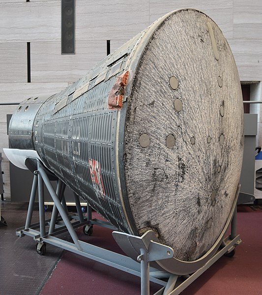 File:Gemini Spacecraft – ‘Gemini IV’ (51102281900).jpg