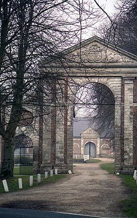 Le porche d'entrée de l'abbaye