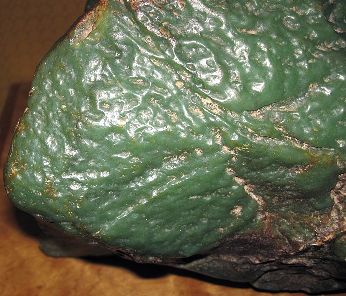 File:Green nephrite jade ventifact (Precambrian; Crooks Mountain, Fremont County, Wyoming, USA) 7 (24651308445).jpg
