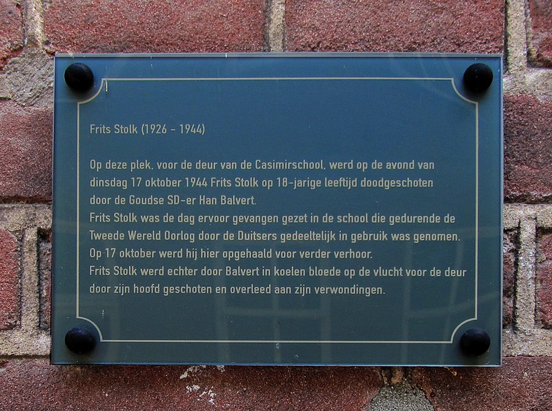 File:Groenewg 27, Gouda. Plaquette voor Frits Stolk.jpg