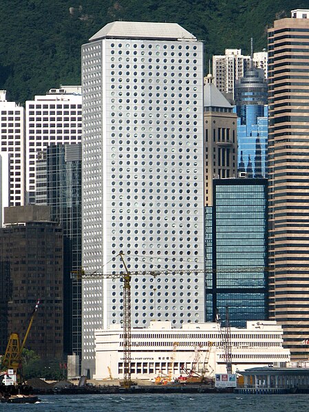 Jardine House, as seen from Victoria Harbour in June 2008; General Post Office in the foreground.