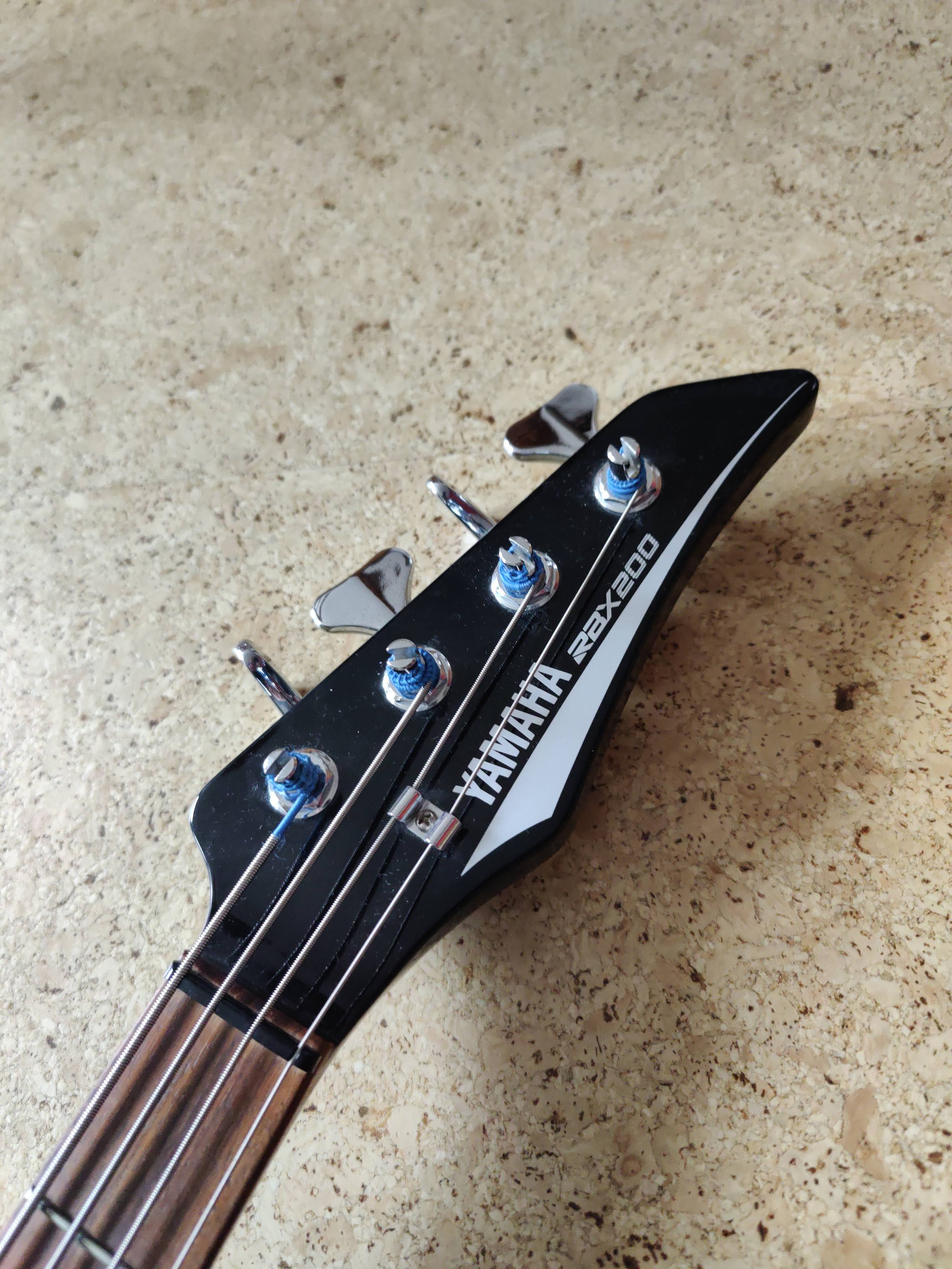 File:Headstock of Yamaha bass guitar RBX 200.jpg - Wikimedia Commons