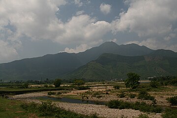 Ngaam Sek Mountains in Nángăng Province.