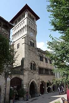 Hotel ville de St Antonin Noble Val.jpg