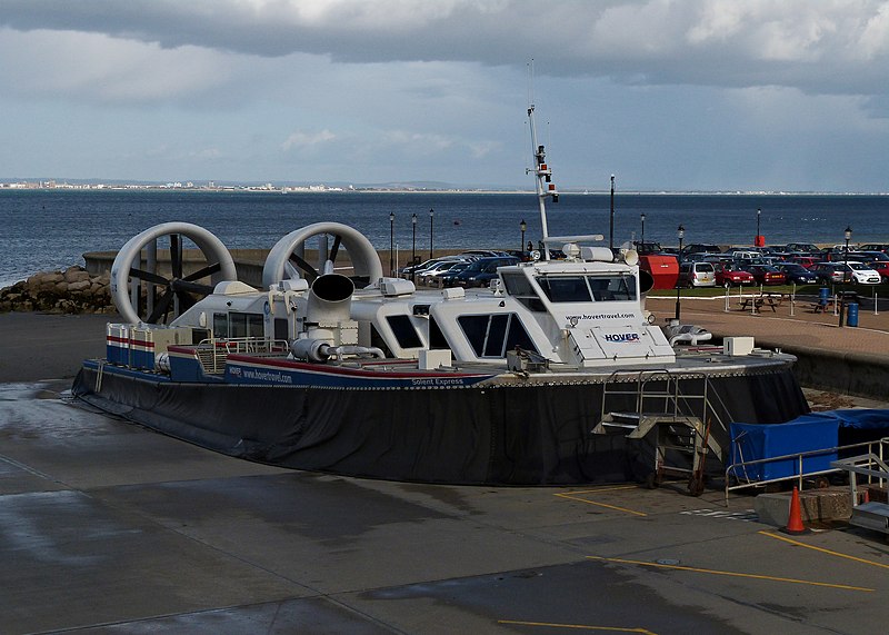 File:Hovercraft undergoing maintenance at Ryde Terminal.jpg