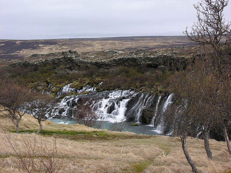 File:Hraunfossar 16.05.2008 10-10-18.jpg