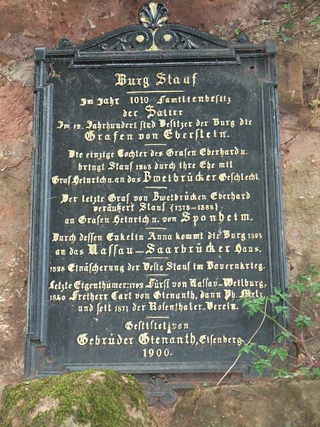 File:Inschrift-Tafel an Burg Stauf bei Eisenberg.jpg